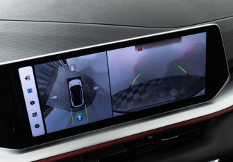 Подержанный автомобиль Geely Coolray 2024 года (16 фото)