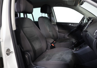 Подержанный автомобиль Volkswagen Tiguan 2016 года (15 фото)