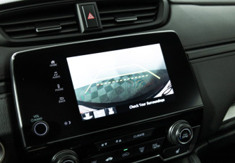 Подержанный автомобиль Honda CR-V 2019 года (15 фото)