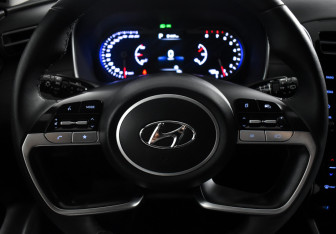 Подержанный автомобиль Hyundai Tucson 2021 года (16 фото)
