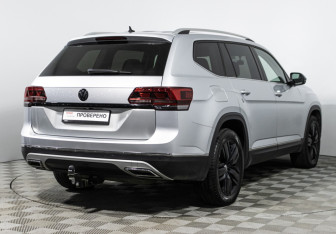 Подержанный автомобиль Volkswagen Teramont 2018 года (5 фото)