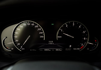Подержанный автомобиль BMW X3 2020 года (17 фото)