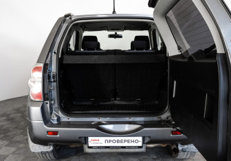 Подержанный автомобиль Suzuki Grand Vitara 2008 года (16 фото)