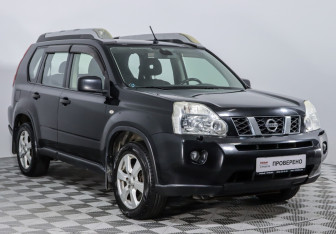 Подержанный автомобиль Nissan X-Trail 2008 года (2 фото)