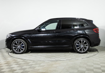 Подержанный автомобиль BMW X3 2018 года (8 фото)