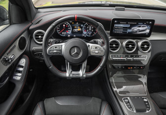 Подержанный автомобиль Mercedes-Benz GLC AMG 2021 года (15 фото)