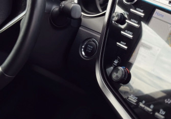 Подержанный автомобиль Toyota Camry Sedan 2019 года (21 фото)