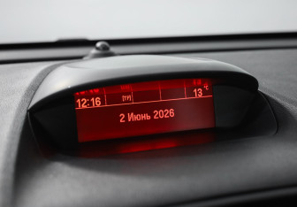 Подержанный автомобиль Opel Mokka 2014 года (13 фото)