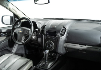 Подержанный автомобиль Chevrolet TrailBlazer 2014 года (9 фото)