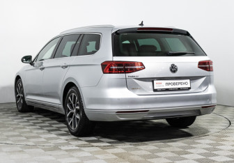 Подержанный автомобиль Volkswagen Passat Wagon 2017 года (7 фото)