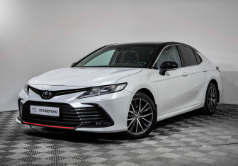 Подержанный автомобиль Toyota Camry Sedan 2021 года (1 фото)