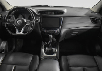 Подержанный автомобиль Nissan Qashqai 2020 года (14 фото)