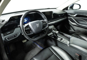 Подержанный автомобиль FAW Bestune B70 2023 года (11 фото)