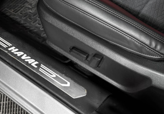 Подержанный автомобиль Haval F7x 2022 года (11 фото)