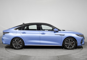 Подержанный автомобиль Chery Arrizo 8 2023 года (4 фото)