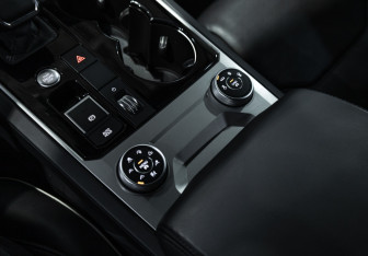 Подержанный автомобиль Volkswagen Touareg 2019 года (27 фото)