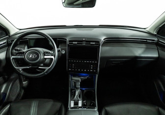 Подержанный автомобиль Hyundai Tucson 2021 года (13 фото)