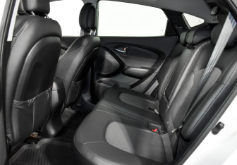 Подержанный автомобиль Hyundai ix35 2015 года (11 фото)