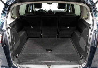 Подержанный автомобиль Opel Zafira Compactvan 2013 года (15 фото)