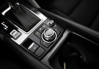 Подержанный автомобиль Mazda 6 Sedan 2017 года (17 фото)