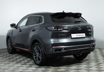 Подержанный автомобиль Changan UNI-S 2024 года (7 фото)