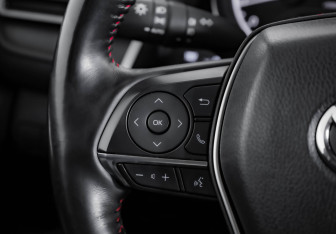 Подержанный автомобиль Toyota Camry Sedan 2021 года (13 фото)