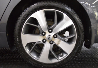 Подержанный автомобиль Kia Optima Sedan 2019 года (9 фото)