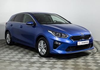 Подержанный автомобиль Kia Ceed Hatchback 2019 года (3 фото)