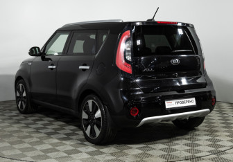 Подержанный автомобиль Kia Soul 2017 года (7 фото)