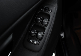 Подержанный автомобиль Volvo XC90 2011 года (10 фото)