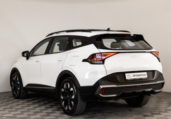 Подержанный автомобиль Kia Sportage 2023 года (7 фото)