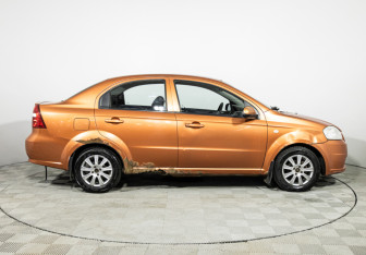 Подержанный автомобиль Chevrolet Aveo Sedan 2007 года (4 фото)