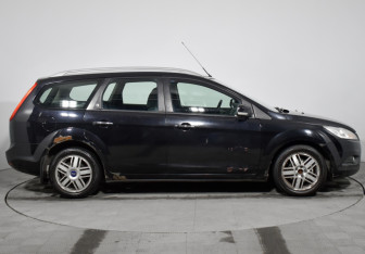 Подержанный автомобиль Ford Focus Wagon 2008 года (4 фото)