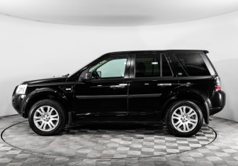 Подержанный автомобиль Land Rover Freelander 2010 года (8 фото)