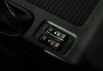 Подержанный автомобиль Subaru XV 2012 года (16 фото)