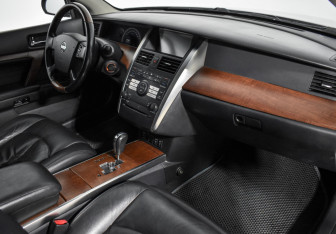 Подержанный автомобиль Nissan Teana 2006 года (14 фото)