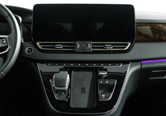 Подержанный автомобиль Hongqi HQ9 2022 года (14 фото)