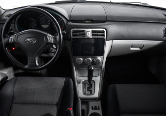 Подержанный автомобиль Subaru Forester Suv 2007 года (15 фото)