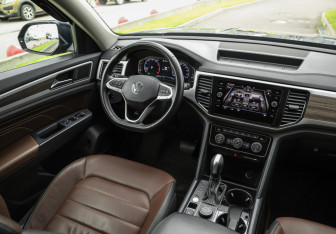 Подержанный автомобиль Volkswagen Teramont 2021 года (12 фото)