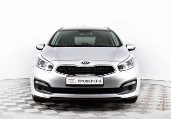 Подержанный автомобиль Kia Ceed Wagon 2016 года (2 фото)