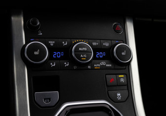 Подержанный автомобиль Land Rover Range Rover Evoque 2015 года (17 фото)