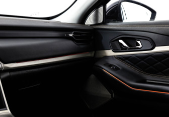 Подержанный автомобиль Exeed TXL 2022 года (17 фото)