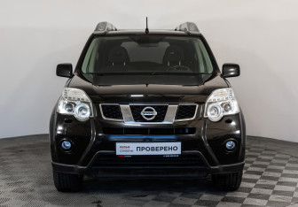 Подержанный автомобиль Nissan X-Trail 2013 года (2 фото)