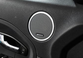 Подержанный автомобиль Land Rover Range Rover Evoque 2015 года (19 фото)