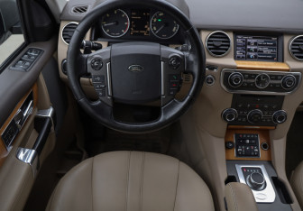 Подержанный автомобиль Land Rover Discovery 2013 года (13 фото)