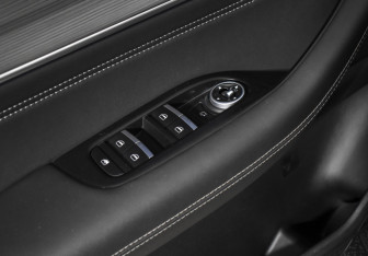 Подержанный автомобиль Chery Tiggo 8 Pro Max 2023 года (10 фото)