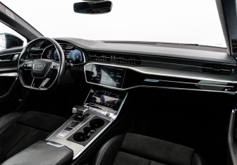 Подержанный автомобиль Audi A6 Sedan 2018 года (13 фото)