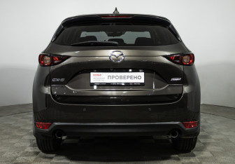Подержанный автомобиль Mazda CX-5 2018 года (6 фото)