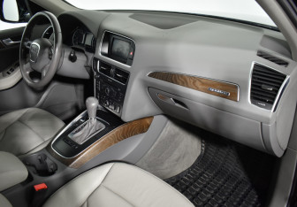 Подержанный автомобиль Audi Q5 2012 года (12 фото)