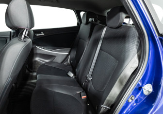 Подержанный автомобиль Hyundai Solaris Hatchback 2012 года (10 фото)